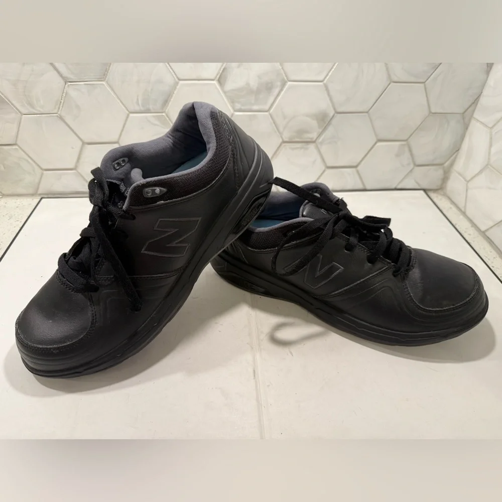 New Balance 813 Woman’s Black Sneaker WW813BK Rollbar Tech Walking Shoe Sz 10.5